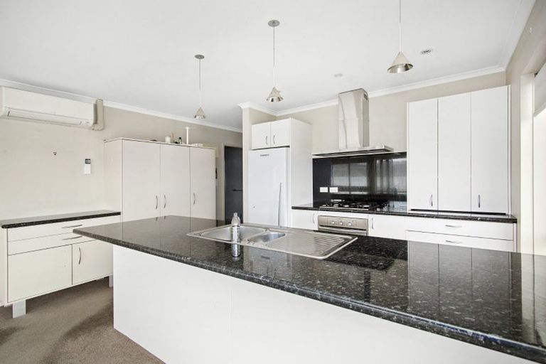 Photo of property in 2/275 Karaka Bay Road, Karaka Bays, Wellington, 6022