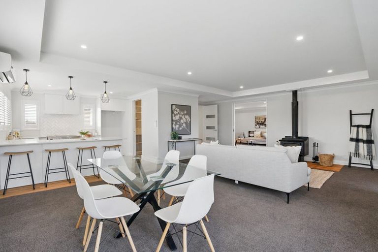 Photo of property in 18 Silver Peaks Drive, West Melton, 7618