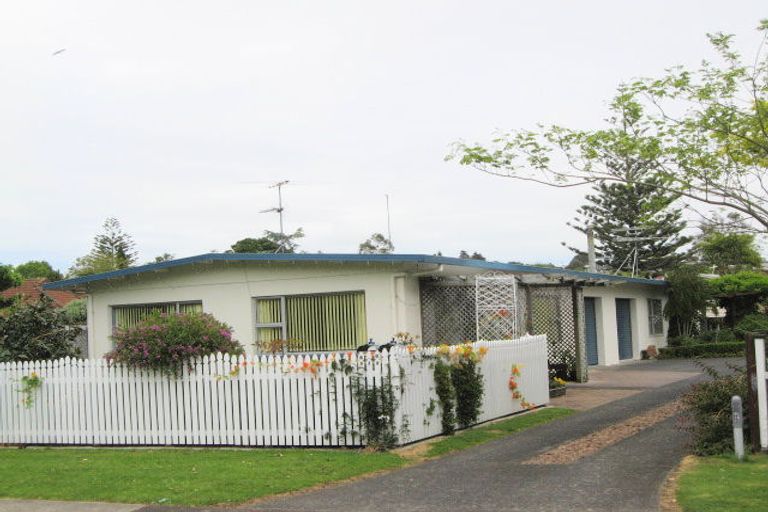 Photo of property in 114b The Circle, Manly, Whangaparaoa, 0930