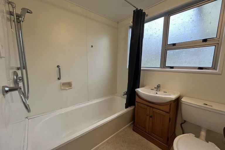 Photo of property in 6 Warwick Street, Wilton, Wellington, 6012