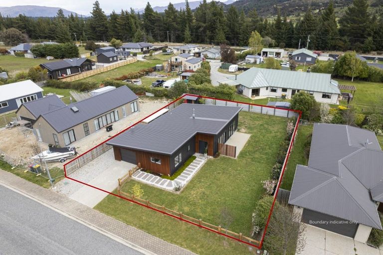 Photo of property in 18 Little Maude Drive, Lake Hawea, Wanaka, 9382