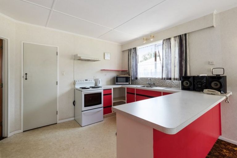 Photo of property in 2a Anzac Road, Otaki, 5512