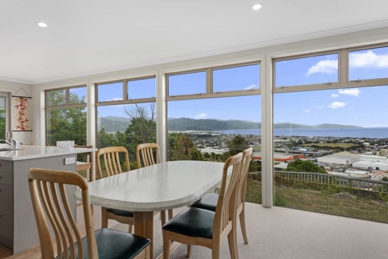 Photo of property in 11a Chestnut Grove, Maungaraki, Lower Hutt, 5010