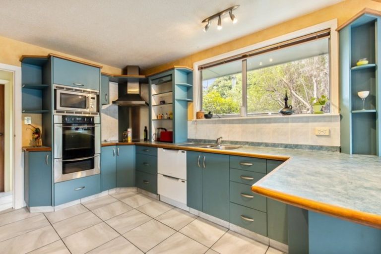 Photo of property in 21 Crofton Road, Harewood, Christchurch, 8051