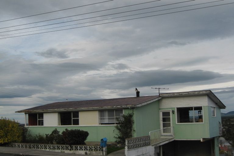 Photo of property in 12 Lowestoft Street, Balclutha, 9230