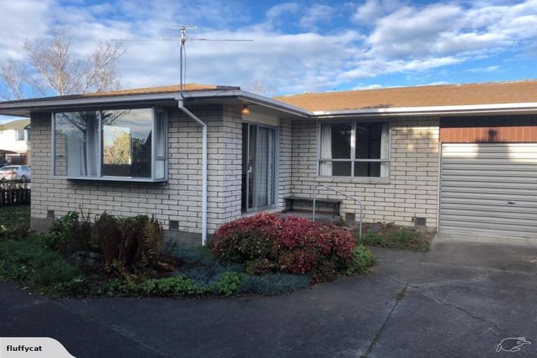 Photo of property in 12a Manuel Place, Bishopdale, Christchurch, 8053