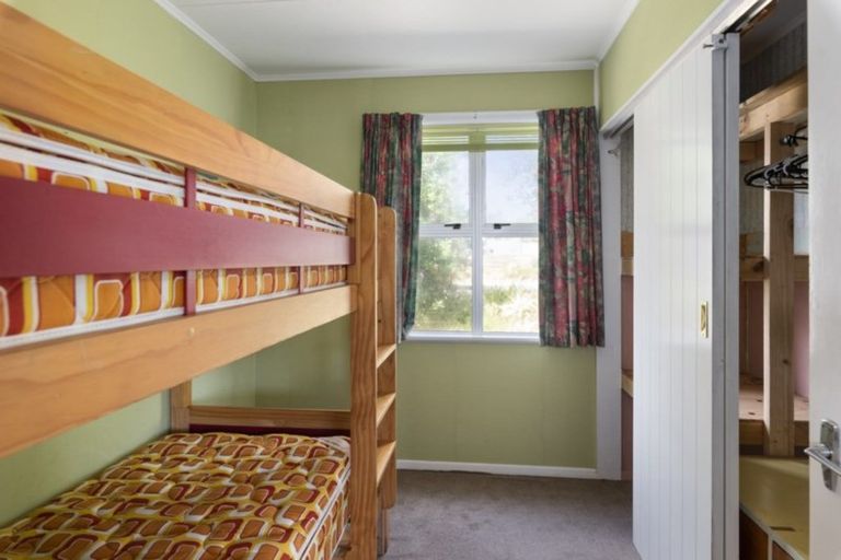 Photo of property in 32 Rua Avenue, Waitarere Beach, Levin, 5510