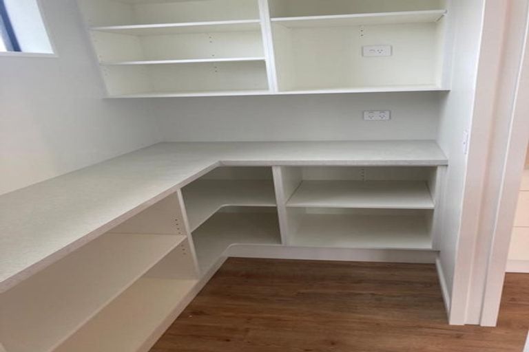 Photo of property in 8 Te Kanawa Lane, Rolleston, 7615