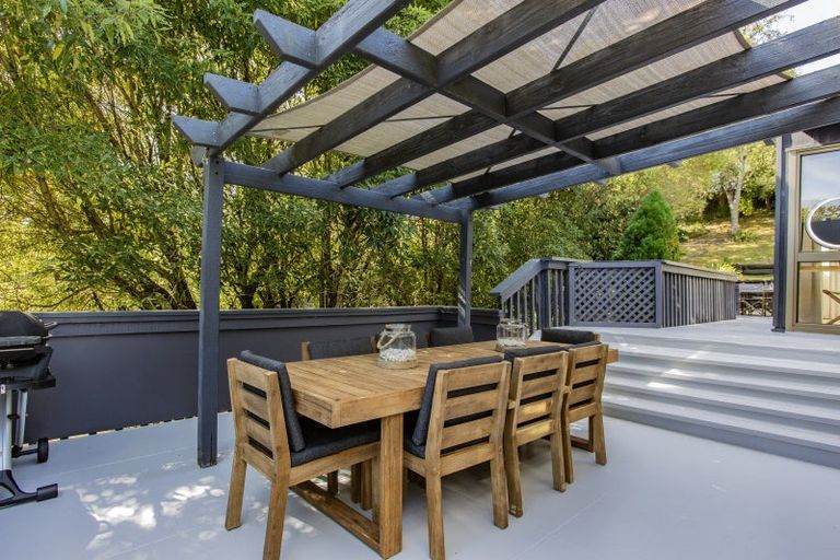 Photo of property in 9 Shalamar Drive, Cashmere, Christchurch, 8022