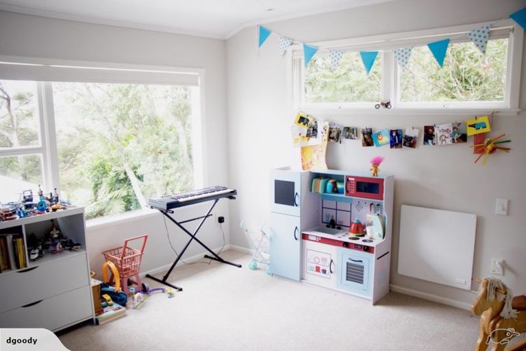 Photo of property in 58 Fowler Street, Northcote, Auckland, 0627