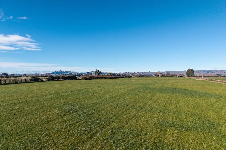 Photo of property in 102 Huntly Road, Outram, 9073