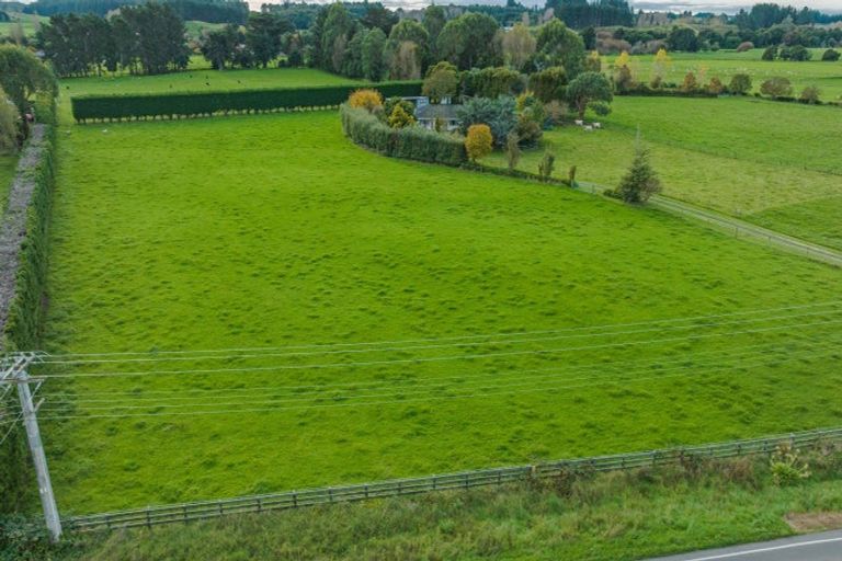 Photo of property in 130 Parewanui Road, Bulls, 4894