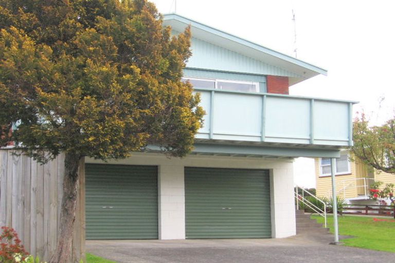Photo of property in 156 Otumoetai Road, Brookfield, Tauranga, 3110