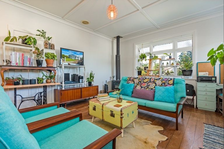 Photo of property in 38 Sedcole Street, Pahiatua, 4910