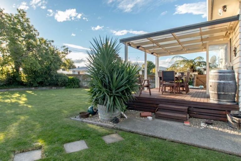 Photo of property in 22 Hastie Place, Onekawa, Napier, 4110