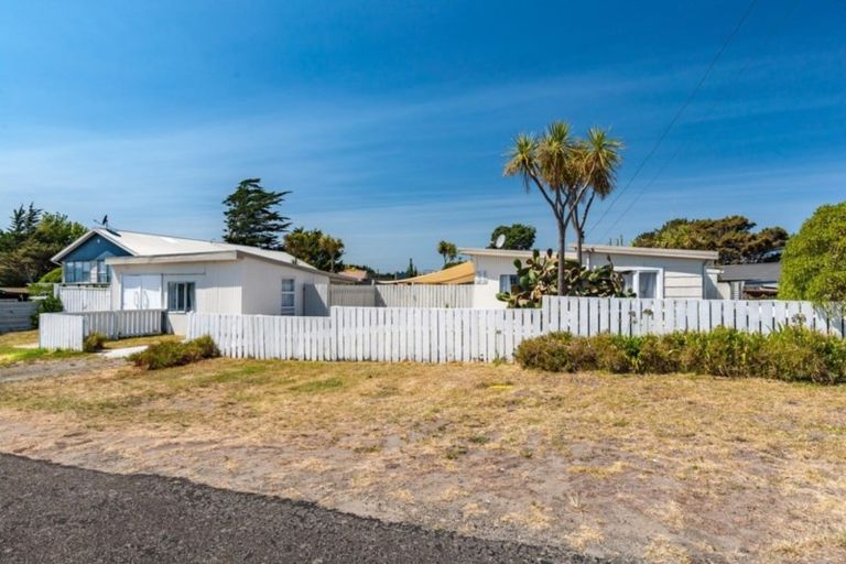 Photo of property in 31 Muapoko Street, Himatangi Beach, Foxton, 4891