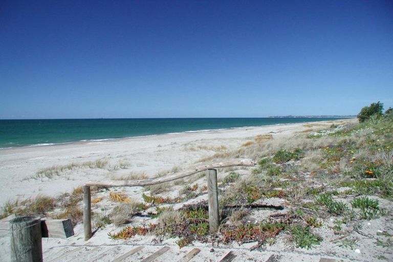 Photo of property in 23 Rainey Crescent, Papamoa Beach, Papamoa, 3118