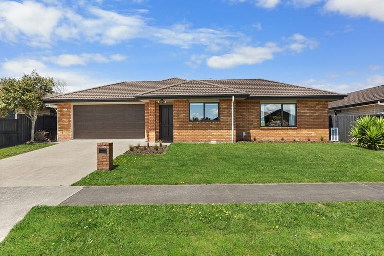 Photo of property in 9 Whitney Place, Rototuna North, Hamilton, 3210