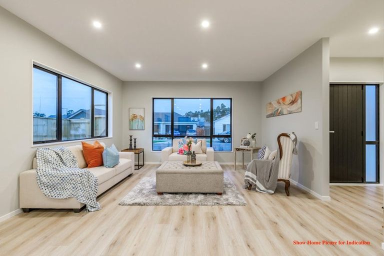 Photo of property in 15 Ropere Street, Kumeu, 0810