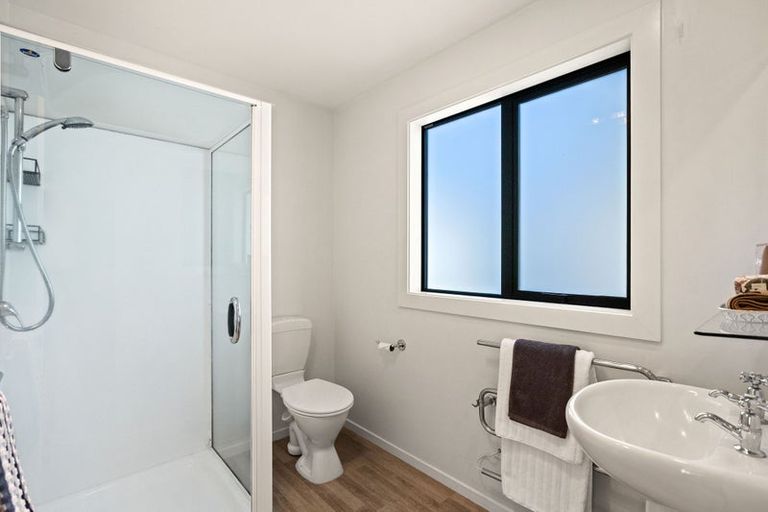 Photo of property in 137 Mcfaddens Road, St Albans, Christchurch, 8052