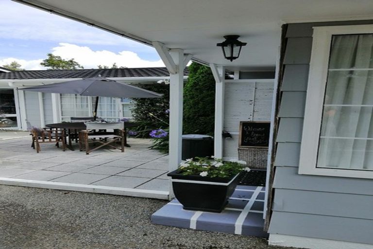 Photo of property in 98 Rimu Road, Raumati Beach, Paraparaumu, 5032