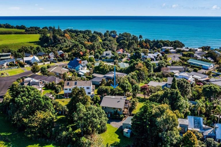 Photo of property in 23 Prudence Place, Oakura, 4314