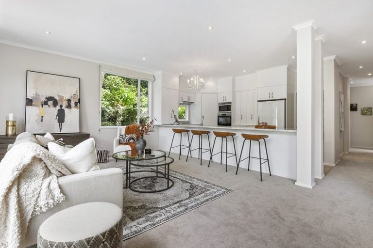 Photo of property in 47 English Oak Drive, Schnapper Rock, Auckland, 0632