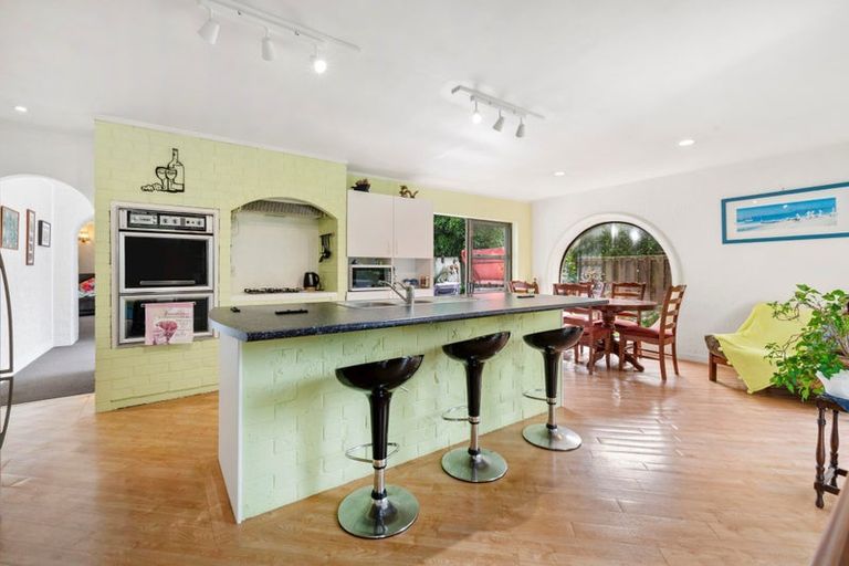 Photo of property in 17a Balgowan Terrace, Conifer Grove, Takanini, 2112