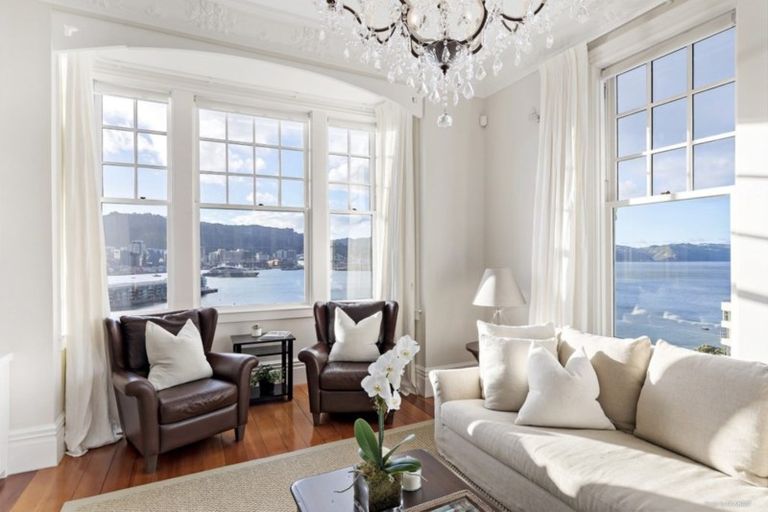 Photo of property in 30 Mcfarlane Street, Mount Victoria, Wellington, 6011