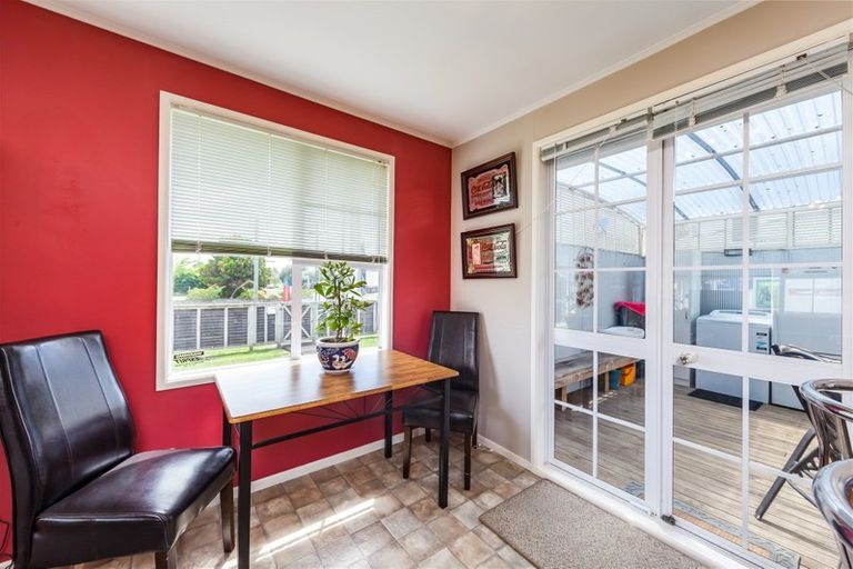 Photo of property in 56 Tiraumea Drive, Pakuranga, Auckland, 2010