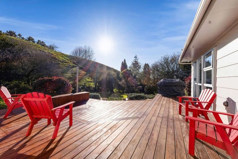 Photo of property in 71 Tarata Road, Inglewood, 4387