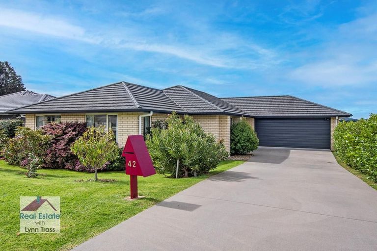 Photo of property in 42 Wairau Drive, Tikipunga, Whangarei, 0112