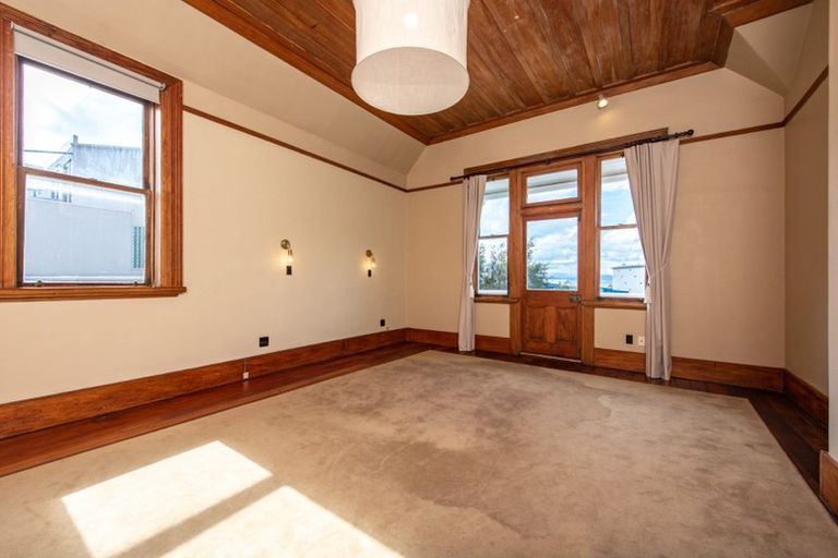 Photo of property in 30 Hobson Street, Thorndon, Wellington, 6011