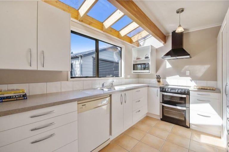 Photo of property in 10 Angela Place, Kinloch, Taupo, 3377