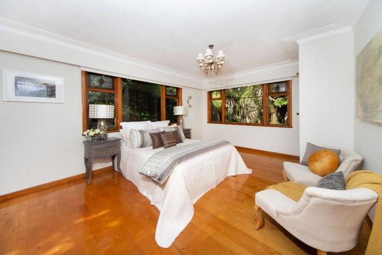 Photo of property in 69 Kohu Road, Titirangi, Auckland, 0604