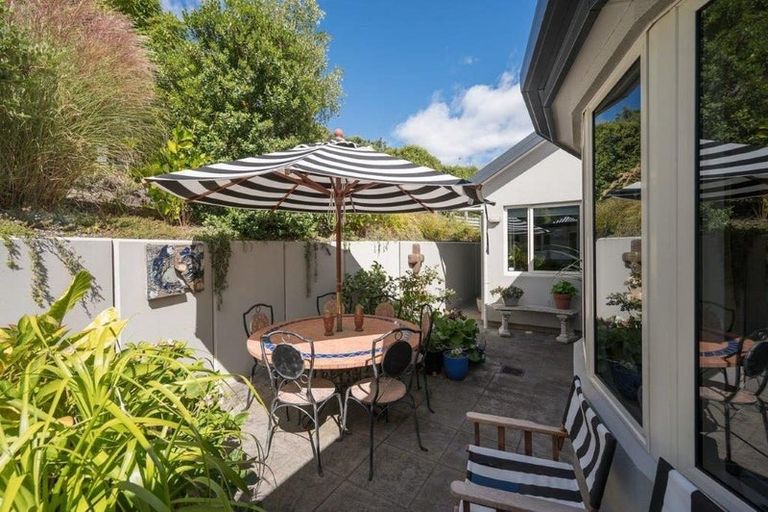 Photo of property in 6 Cape View, Atawhai, Nelson, 7010