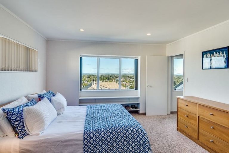 Photo of property in 29 Enfield Road, Hospital Hill, Napier, 4110