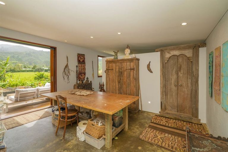 Photo of property in 40 Victoria Street, Coromandel, 3506