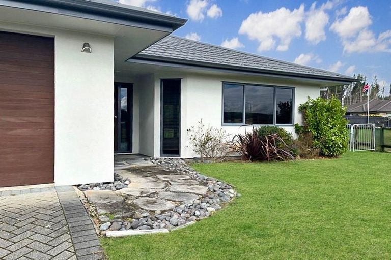 Photo of property in 95 Parekaawa Drive, Motuoapa, Turangi, 3382