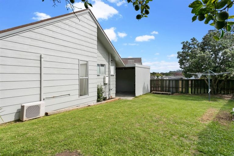 Photo of property in 2/21 Simon Ellice Drive, Bayview, Auckland, 0629