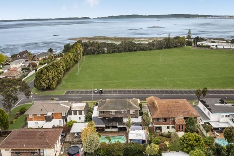 Photo of property in 19 Domain Road, Weymouth, Auckland, 2103