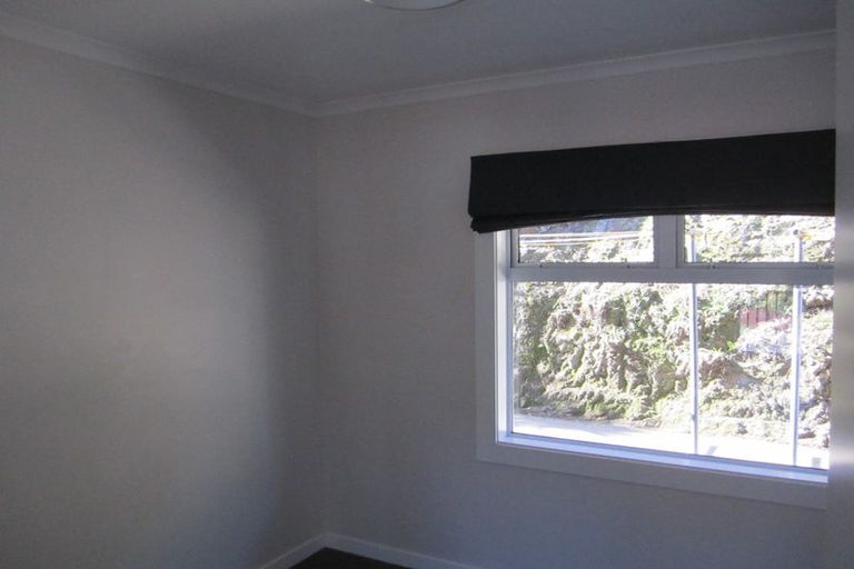Photo of property in 2/10 Thurleigh Grove, Karori, Wellington, 6012