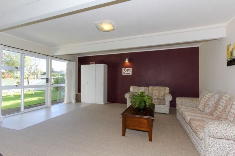 Photo of property in 273 Tukapa Street, Hurdon, New Plymouth, 4310