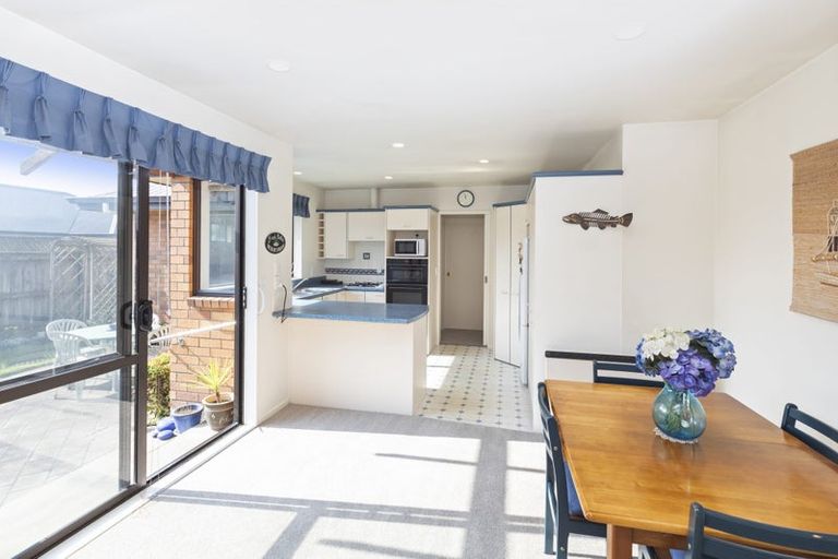 Photo of property in 112 Harewood Road, Papanui, Christchurch, 8053