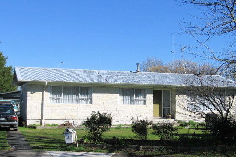 Photo of property in 8 Frost Place, Pukete, Hamilton, 3200