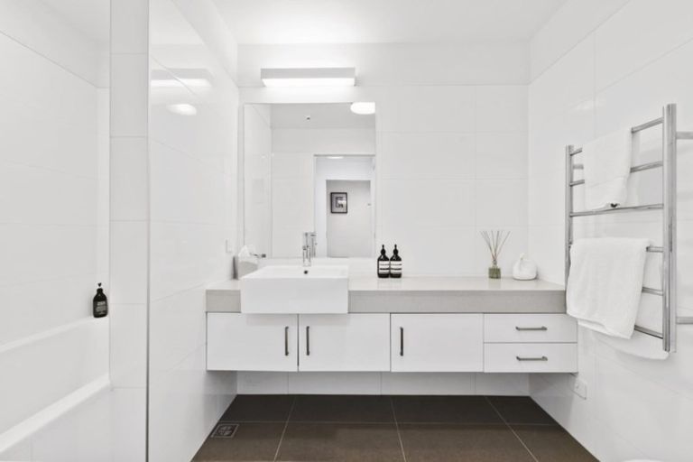 Photo of property in Vivaldi Apartments, 7/48 Marine Parade, Mount Maunganui, 3116