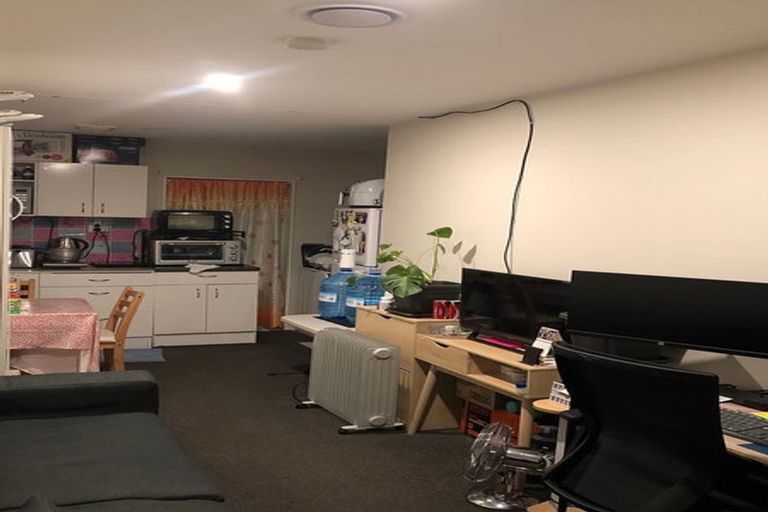 Photo of property in 16 Leith Court, Papatoetoe, Auckland, 2104