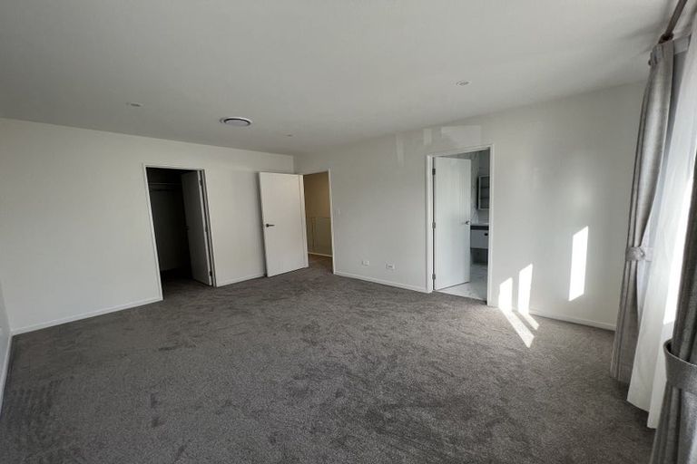 Photo of property in 3 Trinidad Road, Sunnynook, Auckland, 0620