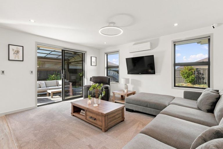 Photo of property in 8 Cupples Street, Papamoa Beach, Papamoa, 3118