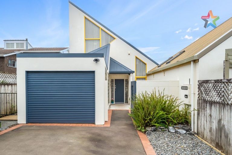 Photo of property in 7 Chestnut Grove, Maungaraki, Lower Hutt, 5010